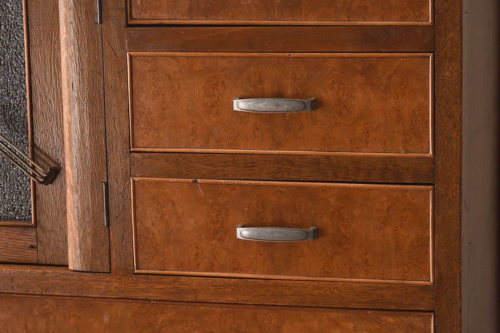 レトロ家具　昭和レトロ　人気のダイヤガラス入りの愛らしいチェスト