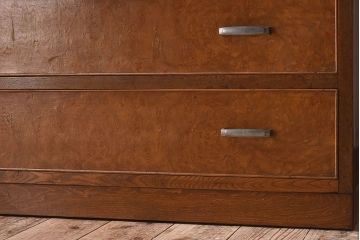 レトロ家具　昭和レトロ　人気のダイヤガラス入りの愛らしいチェスト