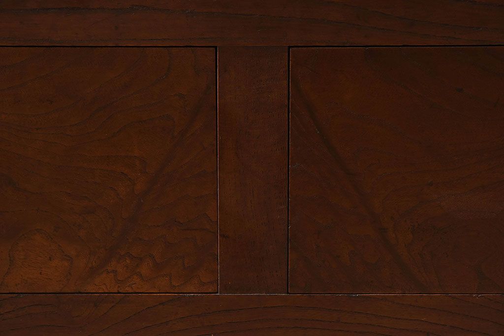 レトロ家具　昭和レトロ　前面ケヤキ材　人気のモールガラス入りのアンティーク収納棚(戸棚)