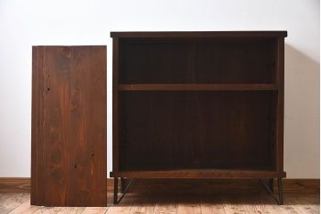 アンティーク家具　和製アンティーク　気泡ガラス入り!鉄脚付き収納棚(戸棚)