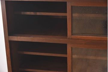 アンティーク家具　和製アンティーク　気泡ガラス入り!鉄脚付き収納棚(戸棚)