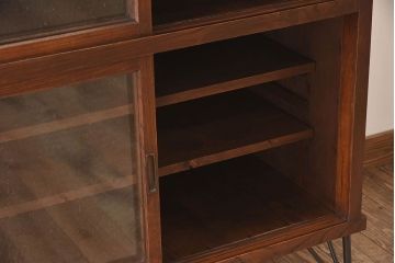 アンティーク家具　和製アンティーク　気泡ガラス入り!鉄脚付き収納棚(戸棚)