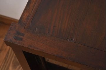 アンティーク家具　和製アンティーク　気泡ガラス入り!鉄脚付き収納棚(戸棚)