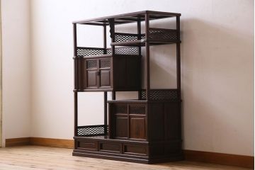 民芸家具　高級品!鉄刀木(タガヤサン)材製の重厚感ある飾り棚(陳列棚)