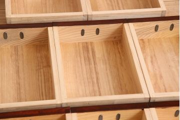 アンティーク家具　伝統工芸　高級品!二段重ね岩谷堂茶箪笥(収納棚、戸棚)