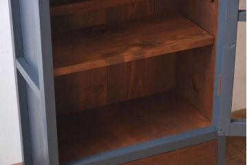 ペイント家具　シックなカラーがお洒落なキャビネット(収納棚、戸棚)