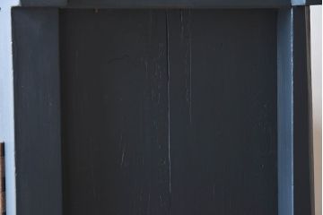ペイント家具　シックなカラーがお洒落なキャビネット(収納棚、戸棚)
