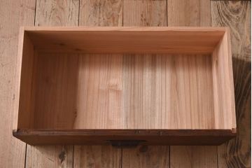 ペイント家具　シックなカラーがお洒落なキャビネット(収納棚、戸棚)