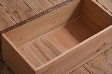 ペイント家具　シックなカラーがお洒落なキャビネット(収納棚、戸棚)