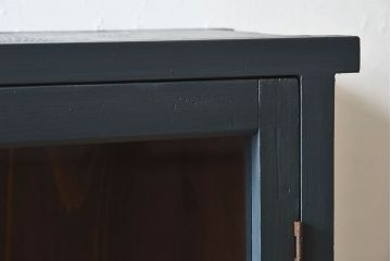 ペイント家具　シックなカラーがお洒落なキャビネット(収納棚、戸棚)