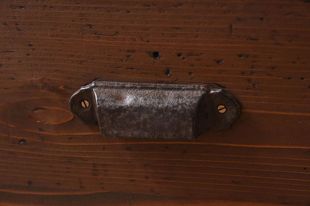 ペイント家具　シックなカラーがお洒落なキャビネット(収納棚、戸棚)