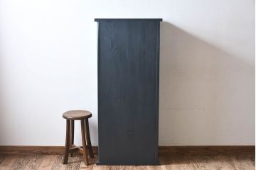 ペイント家具　シックなカラーがお洒落なキャビネット(収納棚、戸棚)