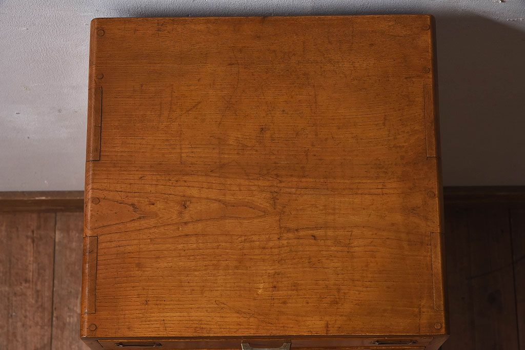 レトロ家具　和製アンティーク　栓材　11杯付き!昭和レトロな小引き出し