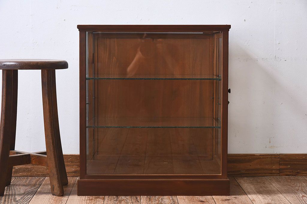 アンティーク雑貨　和製アンティーク　使い勝手のよい小振りなガラスケース