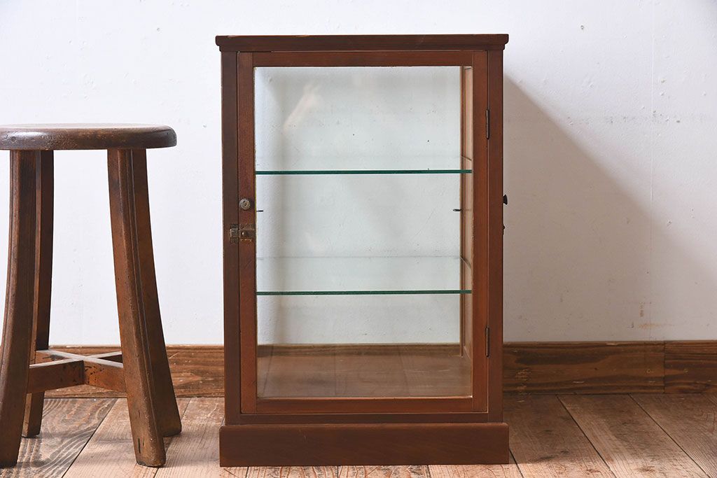 アンティーク雑貨　和製アンティーク　使い勝手のよい小振りなガラスケース