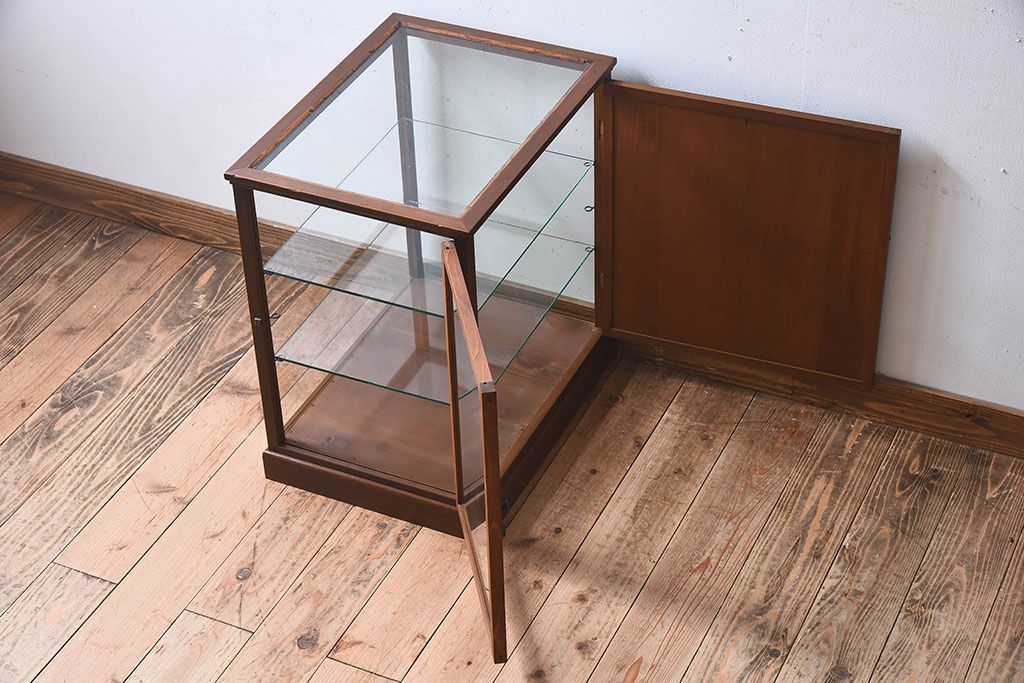 アンティーク雑貨　和製アンティーク　使い勝手のよい小振りなガラスケース