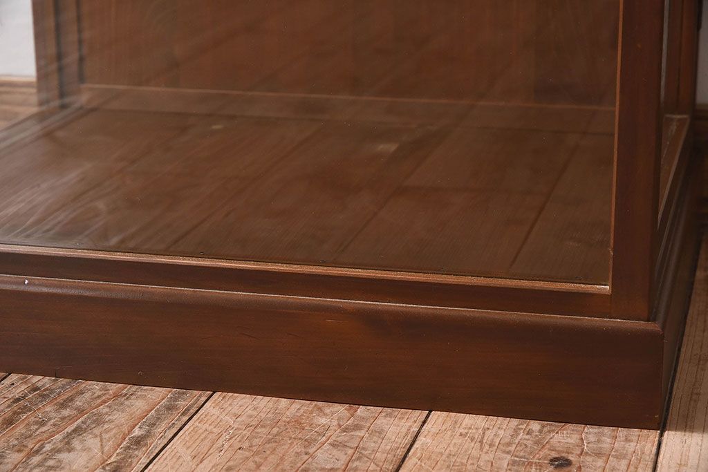 アンティーク雑貨　和製アンティーク　使い勝手のよい小振りなガラスケース