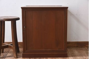 アンティーク雑貨　和製アンティーク　使い勝手のよい小振りなガラスケース