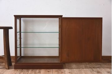 アンティーク雑貨　和製アンティーク　使い勝手のよい小振りなガラスケース