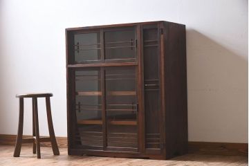 レトロ家具　昭和レトロ　古い木の質感が味わい深いアンティーク収納棚(戸棚、下駄箱)(1)