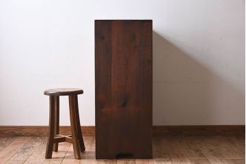 レトロ家具　昭和レトロ　古い木の質感が味わい深いアンティーク収納棚(戸棚、下駄箱)(1)