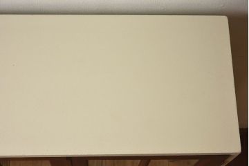 ペイント家具　格子の扉がおしゃれな収納棚(飾り棚、戸棚)