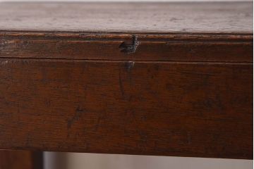 アンティーク雑貨　昭和レトロ　古い木の質感が味わい深いサイドテーブル(花台)