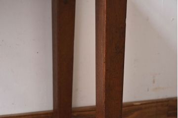 アンティーク雑貨　昭和レトロ　古い木の質感が味わい深いサイドテーブル(花台)