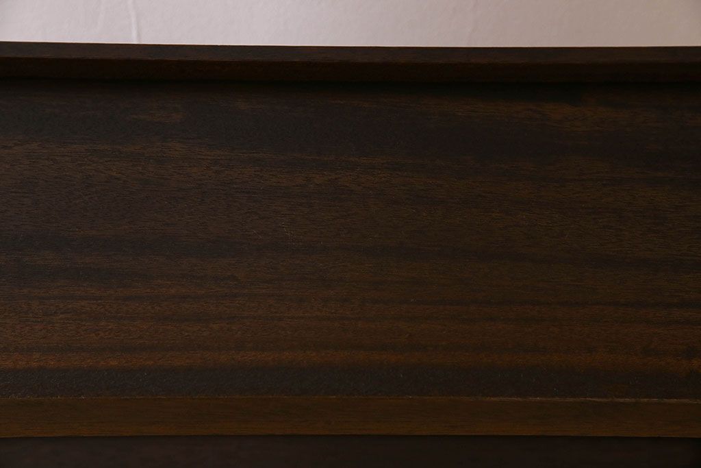 レトロ家具　昭和レトロ　ラワン材製の縦型アンティーク本棚(飾り棚)(2)