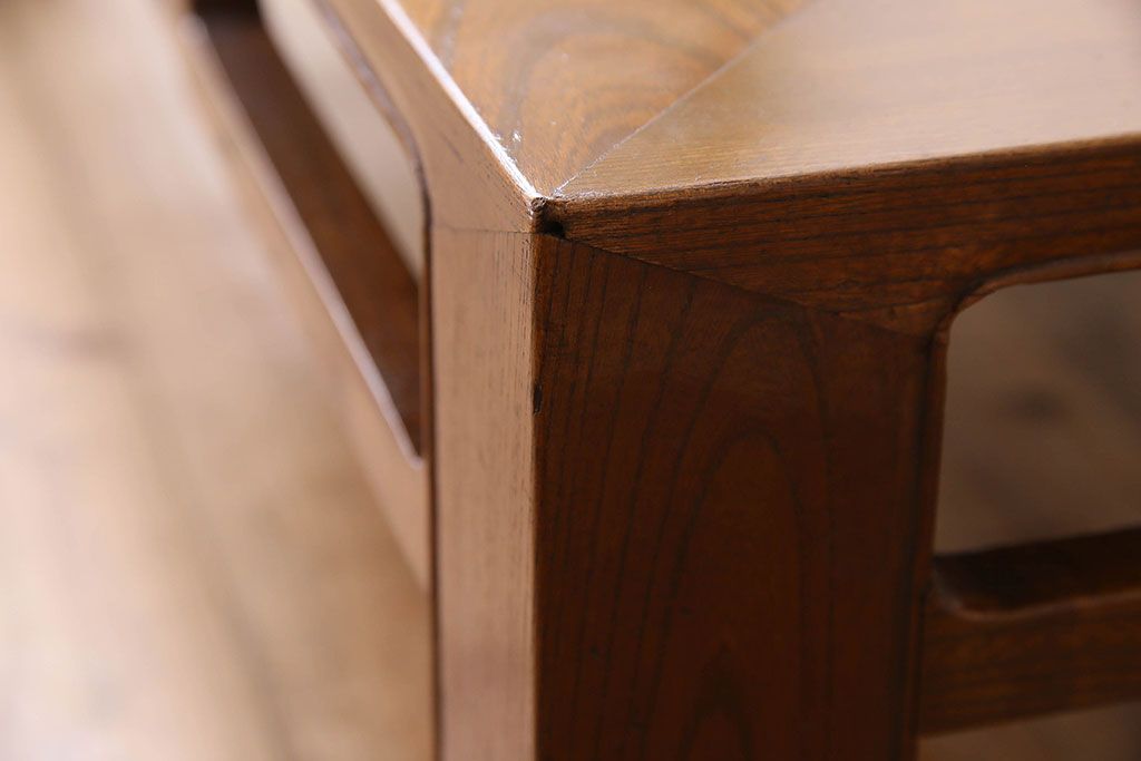 アンティーク家具　総無垢材　天板一枚板!総ケヤキ材製のアンティーク座卓