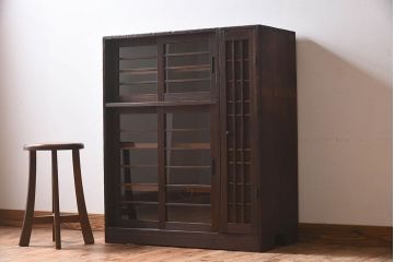 レトロ家具　昭和レトロ　古い木の質感が味わい深いアンティーク収納棚(戸棚、下駄箱)(2)