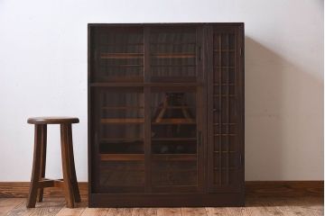 レトロ家具　昭和レトロ　古い木の質感が味わい深いアンティーク収納棚(戸棚、下駄箱)(2)