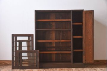 レトロ家具　昭和レトロ　古い木の質感が味わい深いアンティーク収納棚(戸棚、下駄箱)(2)