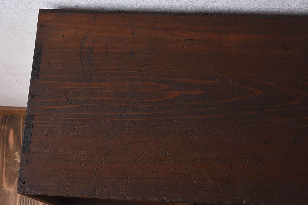 レトロ家具　昭和レトロ　古い木の質感が味わい深いアンティーク収納棚(戸棚、下駄箱)(2)