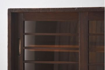 レトロ家具　昭和レトロ　古い木の質感が味わい深いアンティーク収納棚(戸棚、下駄箱)(2)