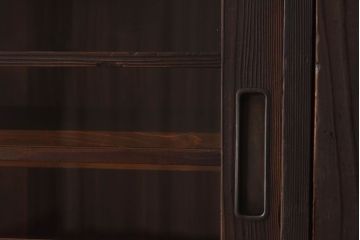 レトロ家具　昭和レトロ　古い木の質感が味わい深いアンティーク収納棚(戸棚、下駄箱)(2)