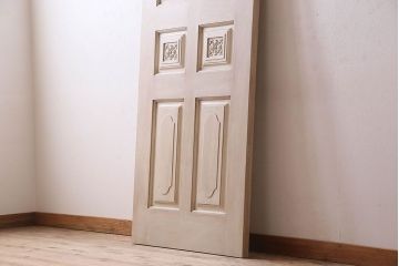 アンティークペイント　上品なデザインのドア(扉)(1)