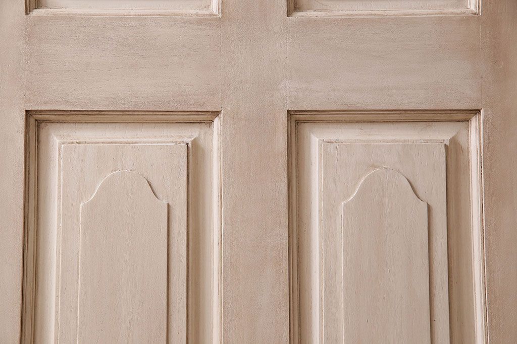 アンティークペイント　上品なデザインのドア(扉)(1)