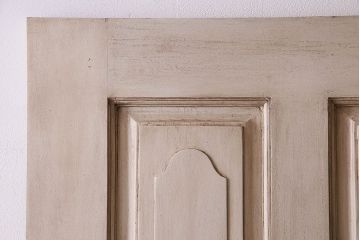 アンティークペイント　上品なデザインのドア(扉)(1)