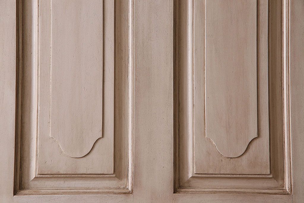 アンティークペイント　上品なデザインのドア(扉)(1)