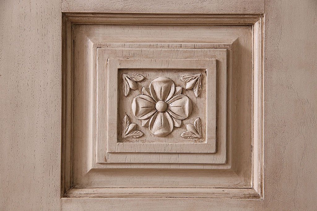 アンティークペイント　上品なデザインのドア(扉)(1)