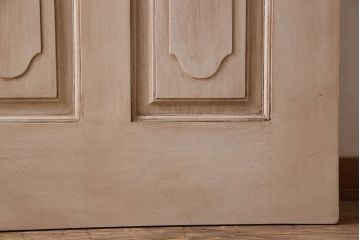 アンティークペイント　上品なデザインのドア(扉)(1)