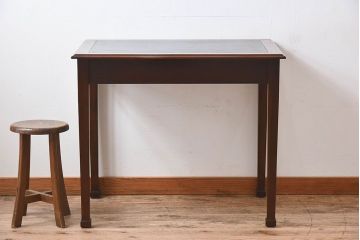 アンティーク家具　イギリスアンティーク　レザートップ　引き出し二杯付き!ウォールナット材の平机