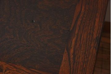 レトロ家具　昭和レトロ　2杯の引き出し付き!古い木の質感が味わい深い平机