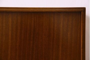 ビンテージ家具　北欧ビンテージ　上品な印象のサイドボード(サイドキャビネット)