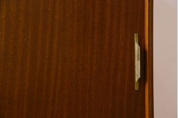 ビンテージ家具　北欧ビンテージ　上品な印象のサイドボード(サイドキャビネット)