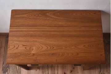 レトロ家具　昭和レトロ　栓材　使い勝手の良い小振りな平机(コンソールテーブル)