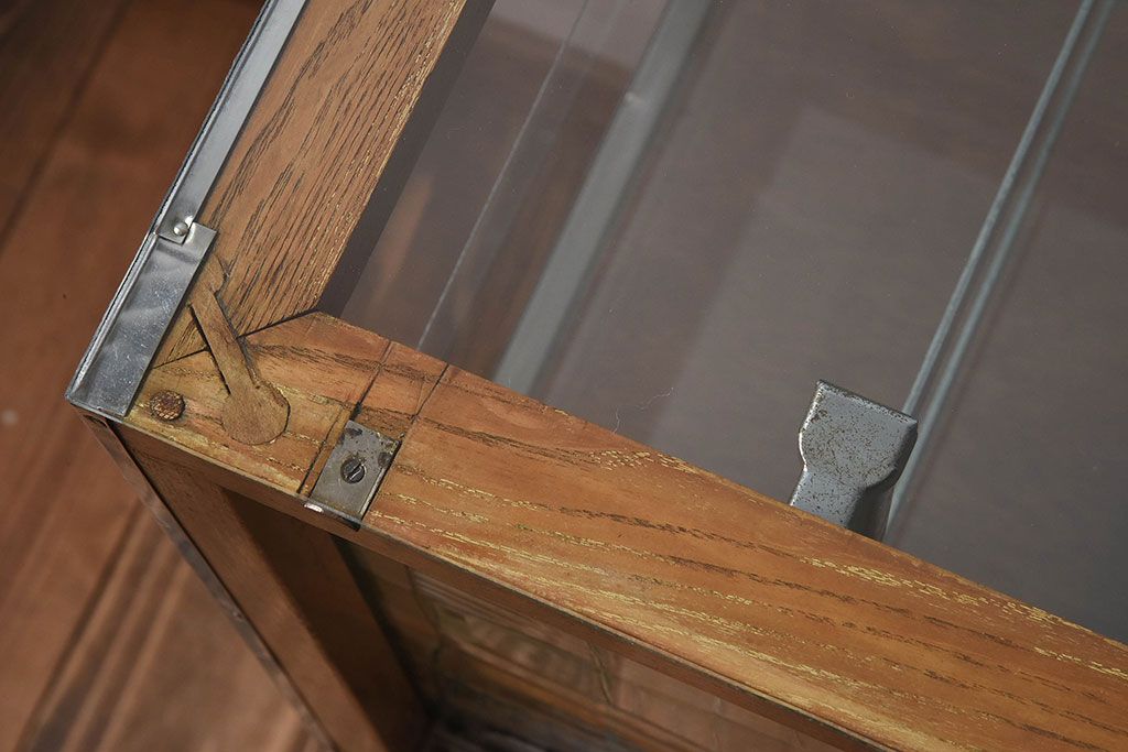 アンティーク雑貨　たばこ屋で使われていた昭和レトロなガラスケース(ショーケース)