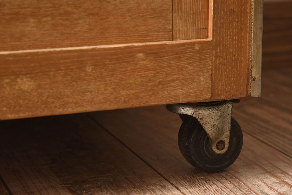 アンティーク雑貨　たばこ屋で使われていた昭和レトロなガラスケース(ショーケース)