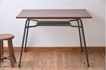 リメイク品　オーク材製天板の鉄脚テーブル(平机)(1)